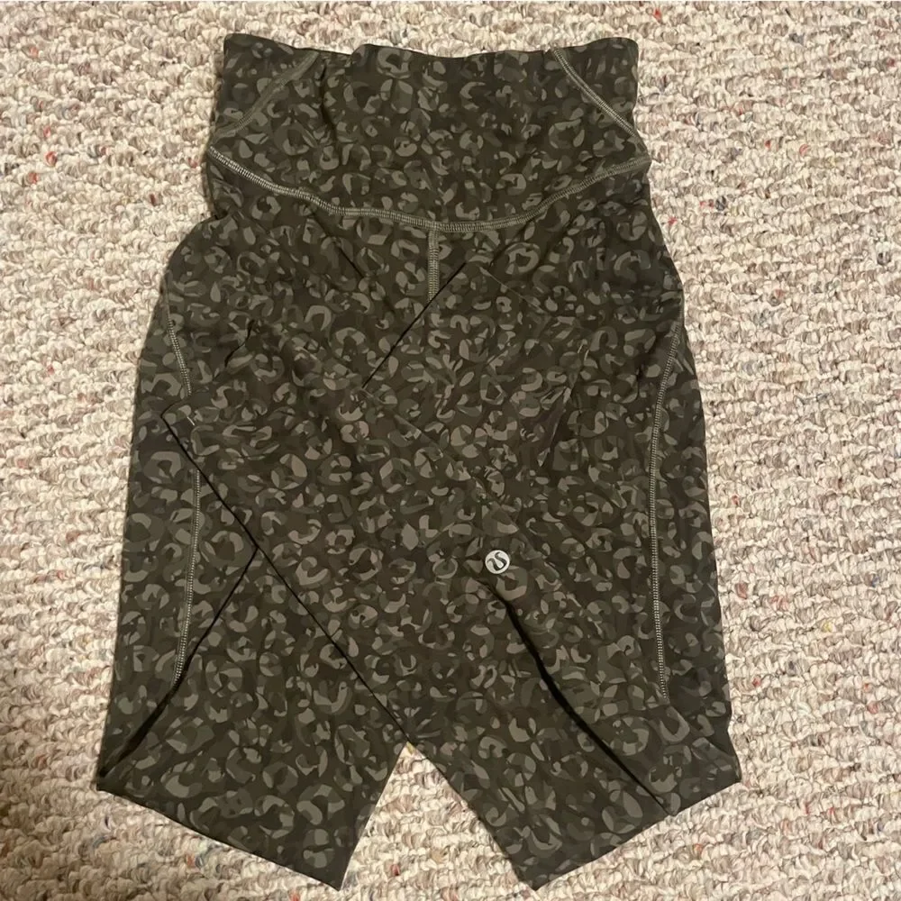 Lululemon Base Pace High-Rise Tight 25 Intertwine Camo Medium Olive Multi Size 2